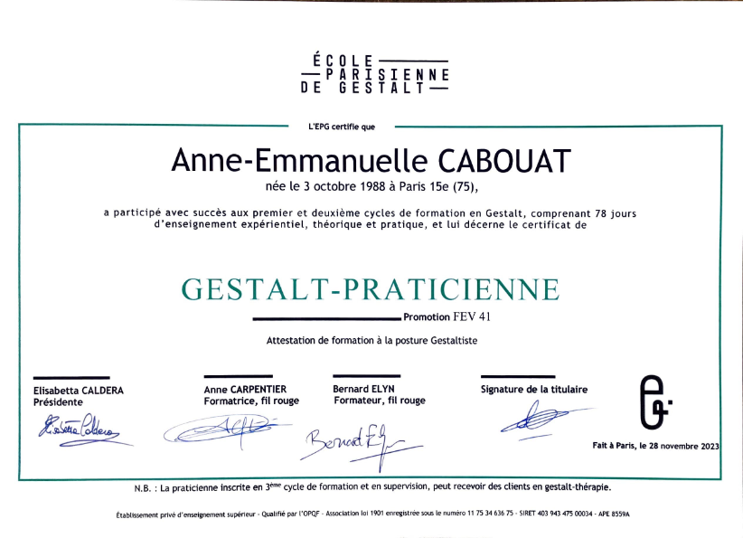 photo diplome Anne-Emmanuelle Cabouat