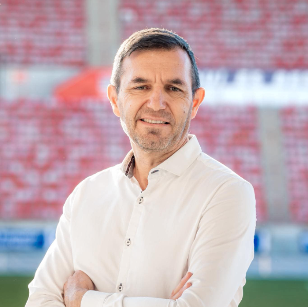 Aiqiaona - Laurent JAUJOU