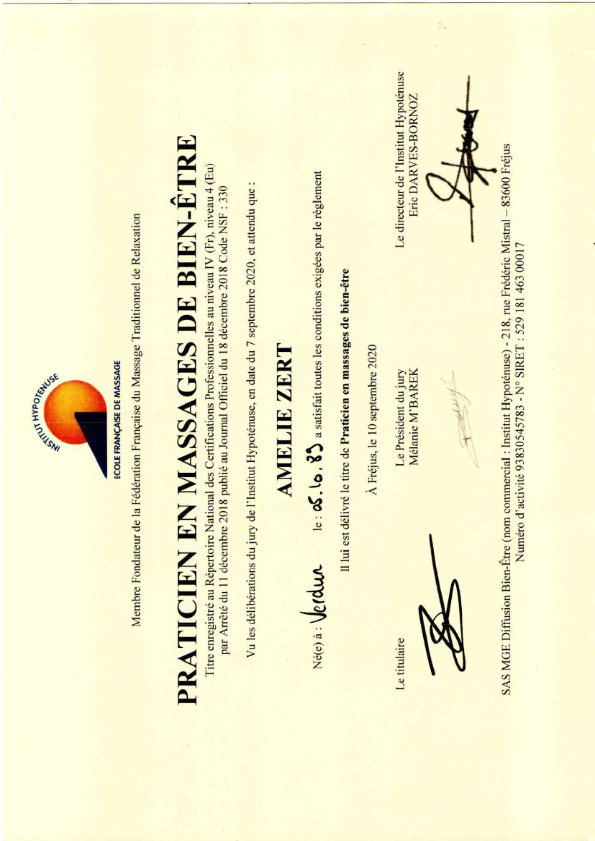 photo diplome Amélie Zert