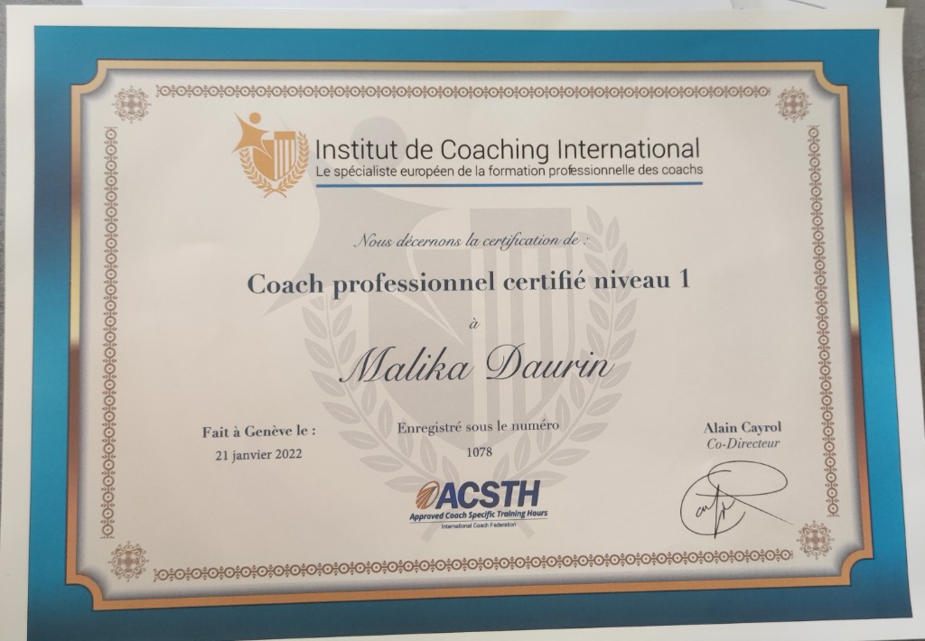 photo diplome Malika Daurin