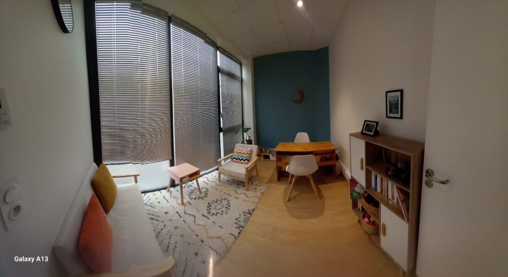 photo cabinet Brigitte Caussin