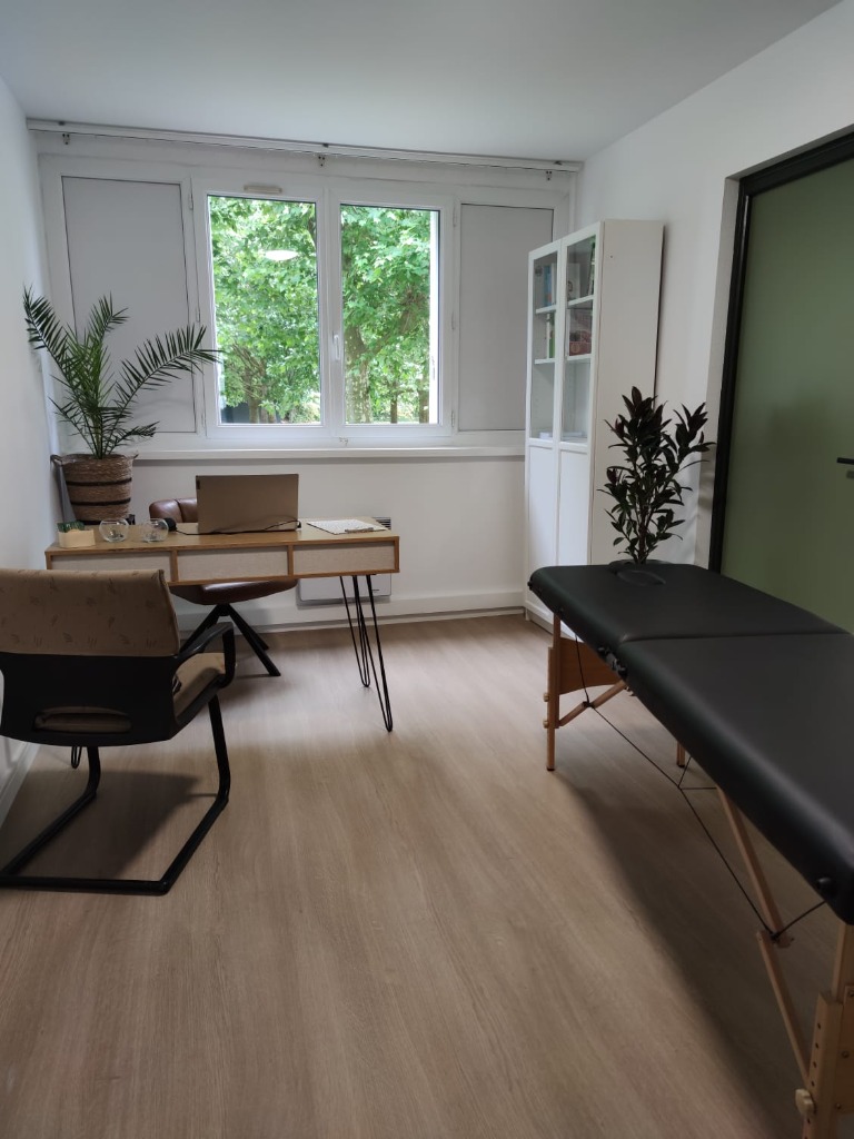 photo cabinet Olga Kovalyk Smiling Leaves