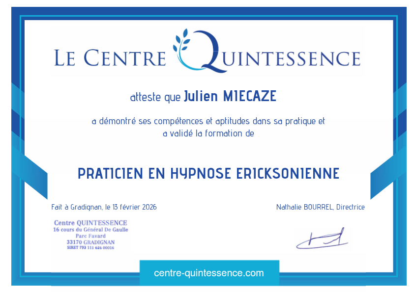 photo diplome Julien Miecaze 