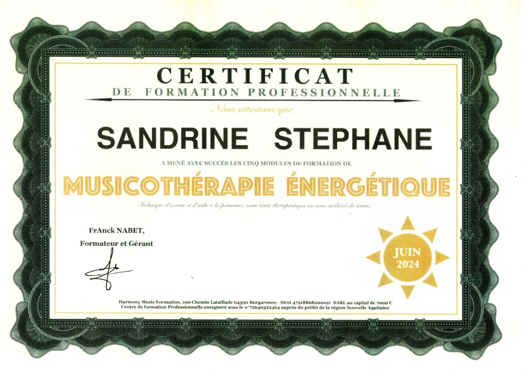 photo diplome Sandrine STÉPHANE