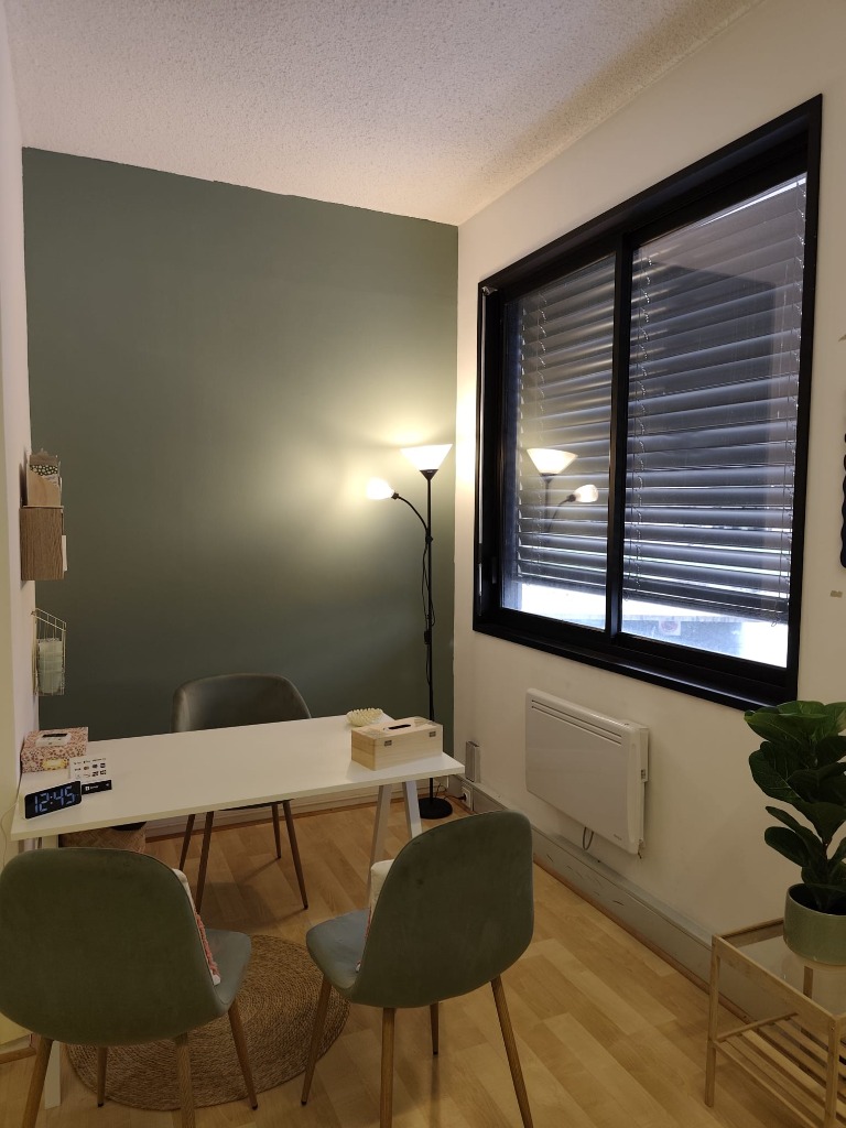 photo cabinet Colette Roux