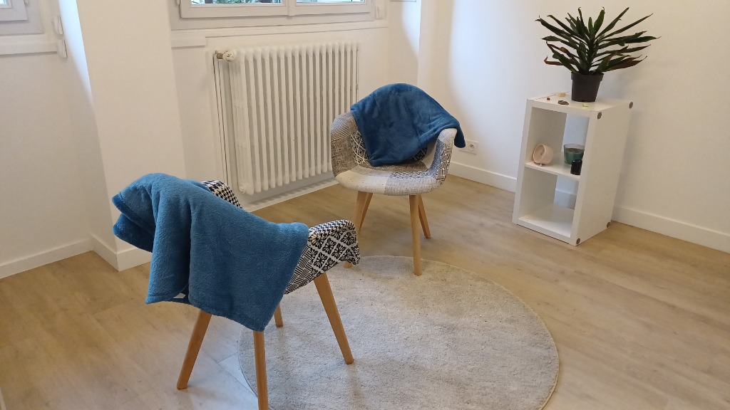 photo cabinet Cyrille Puygrenier