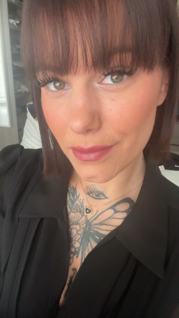 photo portrait Sabrina Donaté hypnothérapeute et sophrologue 