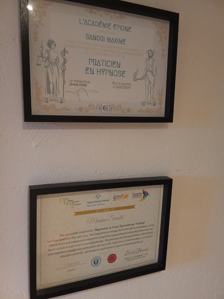 photo diplome Maxime Sandri hypnose
