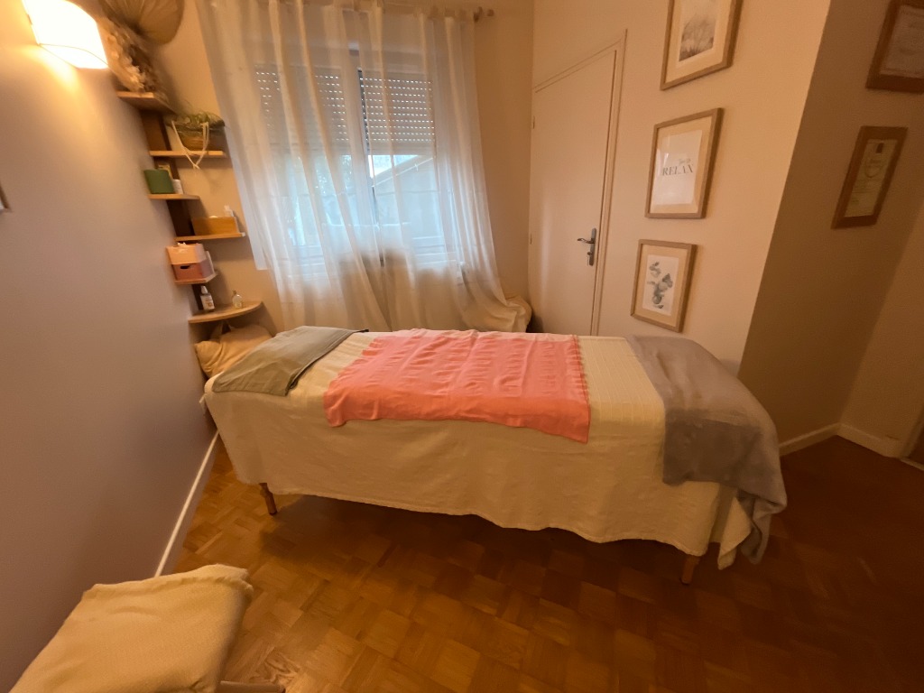 photo seance Nathalie HUSSON  Soins rebouteux