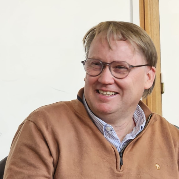 Yann VANWYNENDAELE Thérapeute couple,famille,indiv