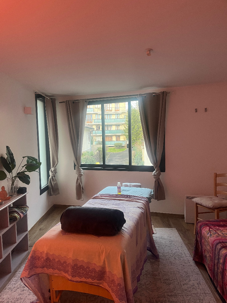 photo cabinet JULIE BOURICHE