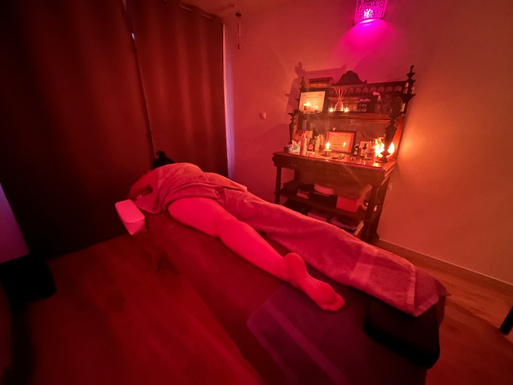 photo seance LE BIEN ÊTRE ENTRE MES MAINS Massages bien être