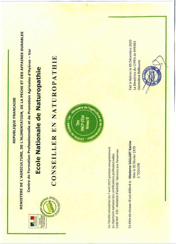 photo diplome Karine Gallart Philip