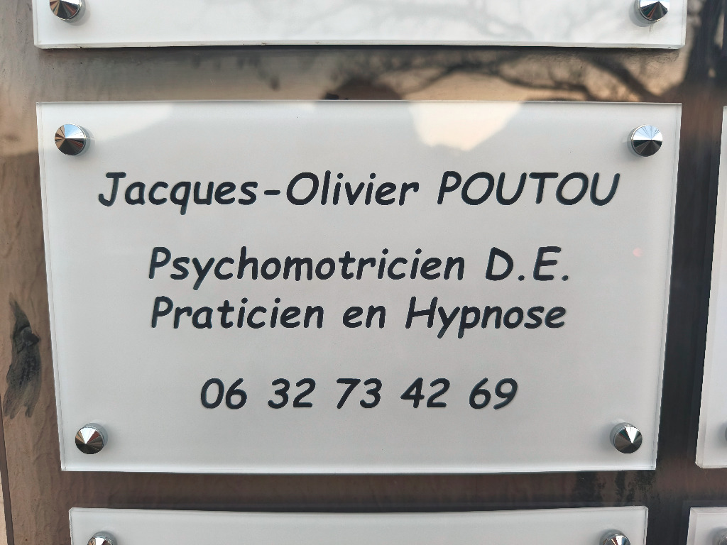 photo portrait Jacques-Olivier POUTOU