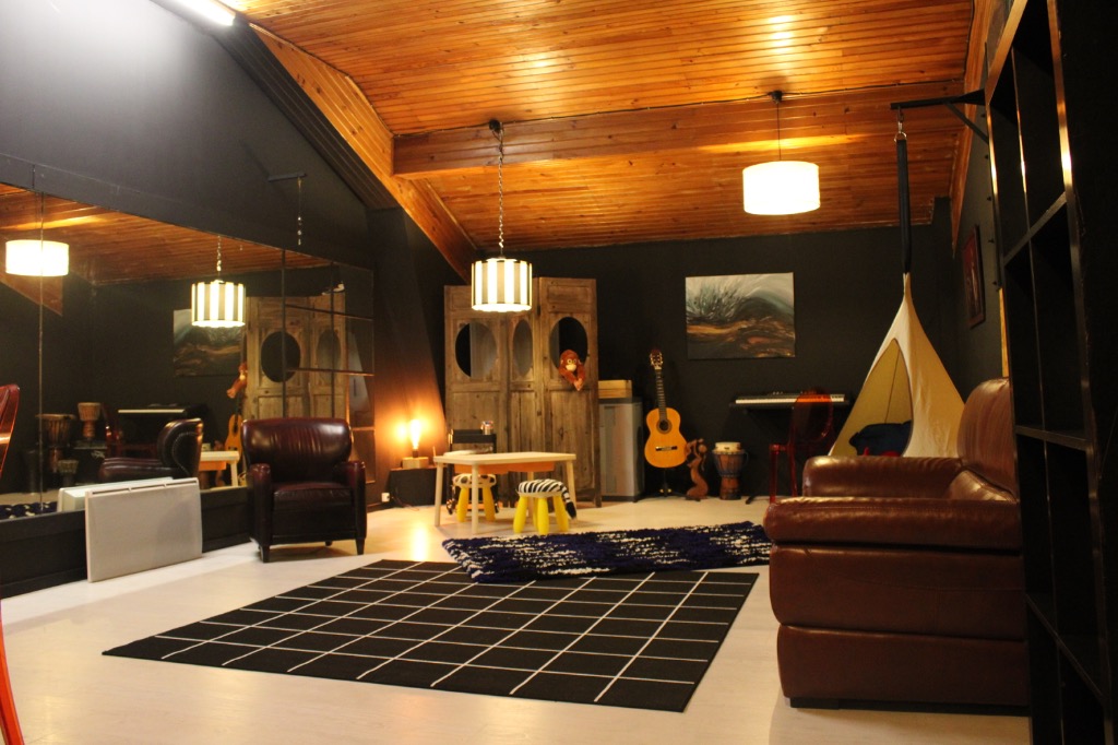 photo cabinet Jennifer Martinez