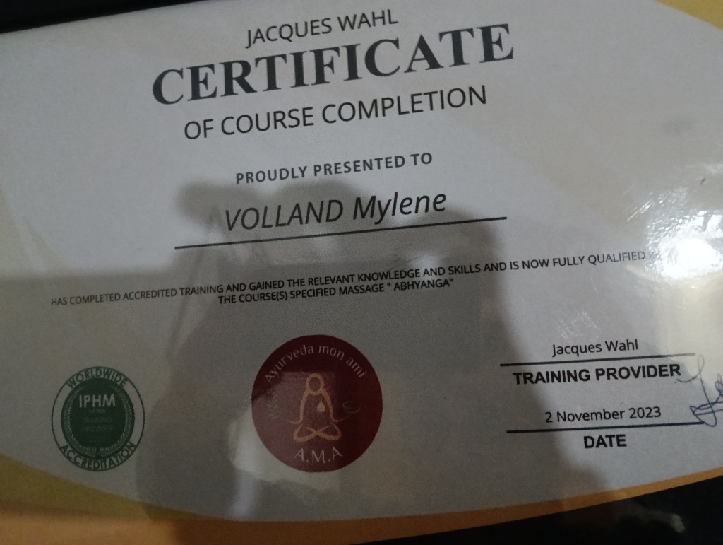 photo diplome Monparcoursbienetre