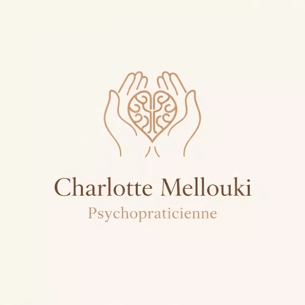 photo portrait Charlotte Mellouki -psychopraticienne 