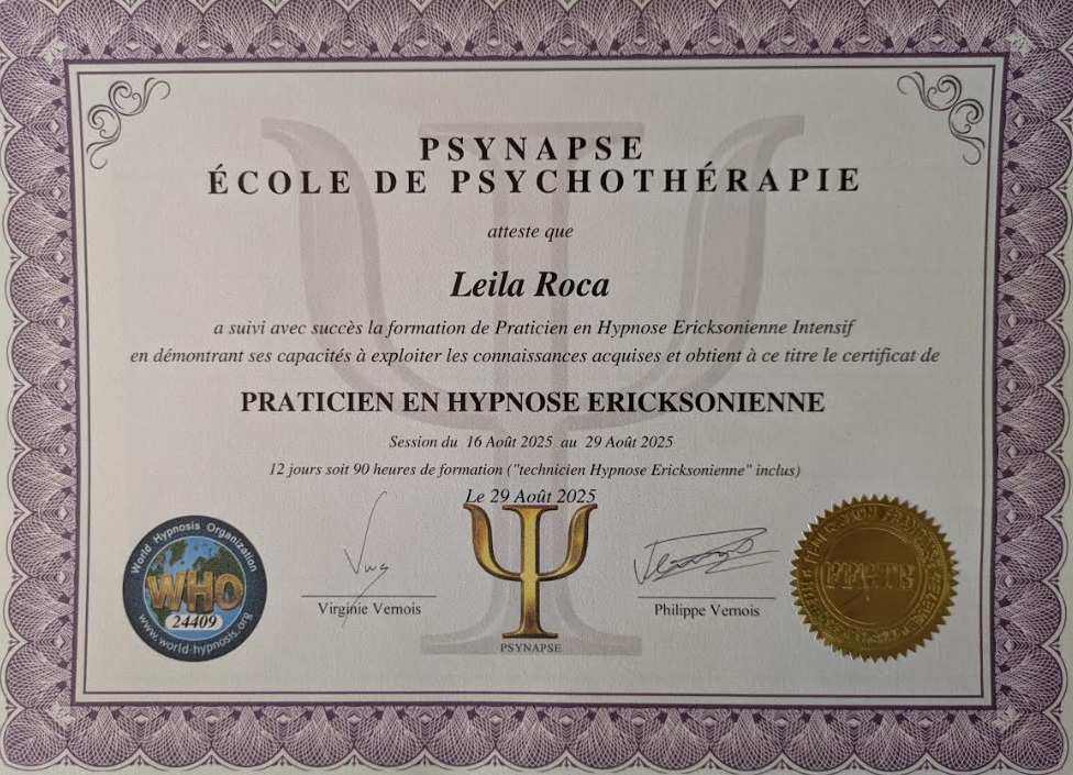 photo diplome Leila OUGARA-ROCA