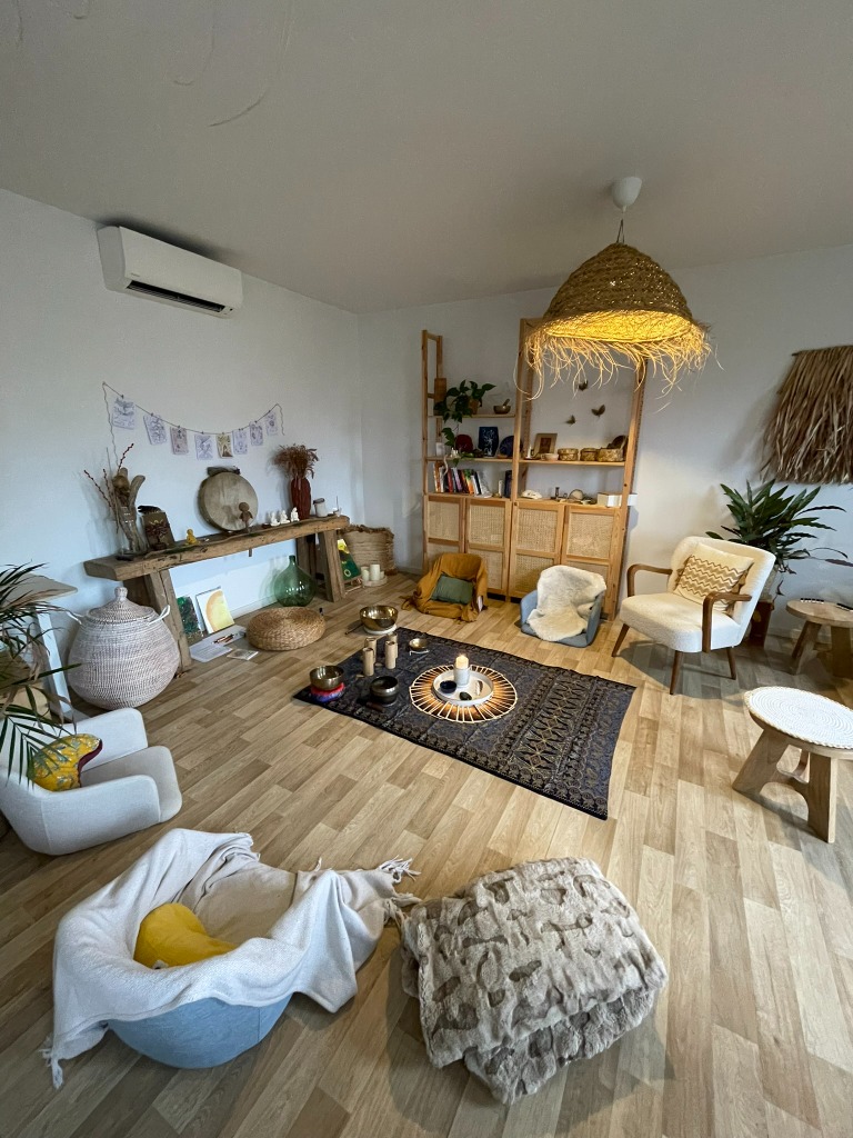 photo cabinet Marie Thuel - Aromatherapie holistique