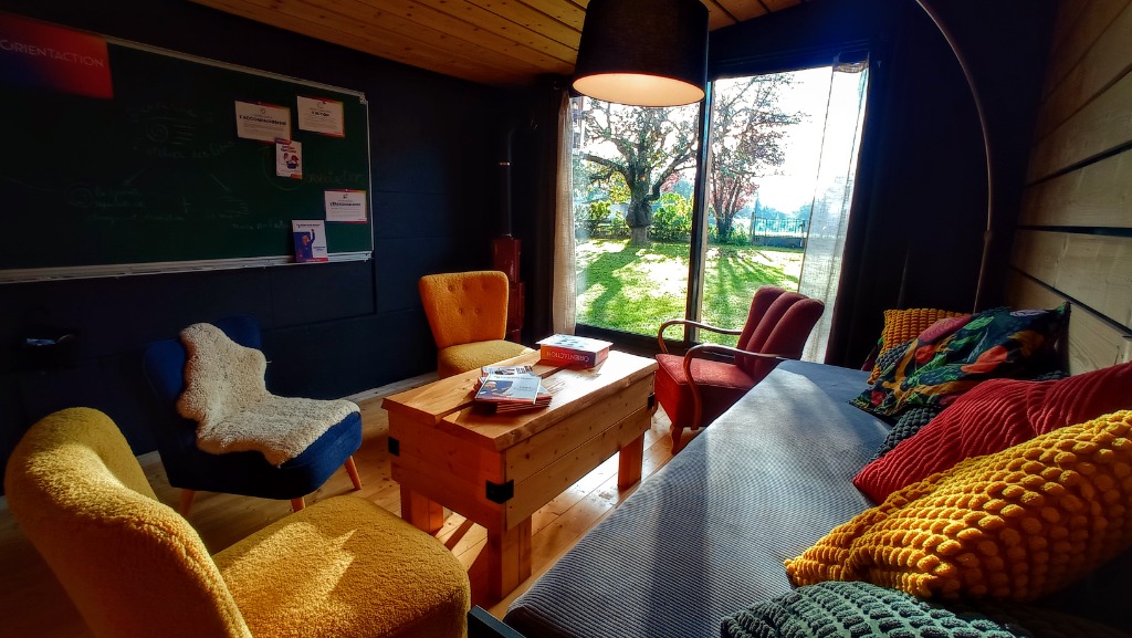 photo cabinet L’atelier des liens Valerie Frering-Issele