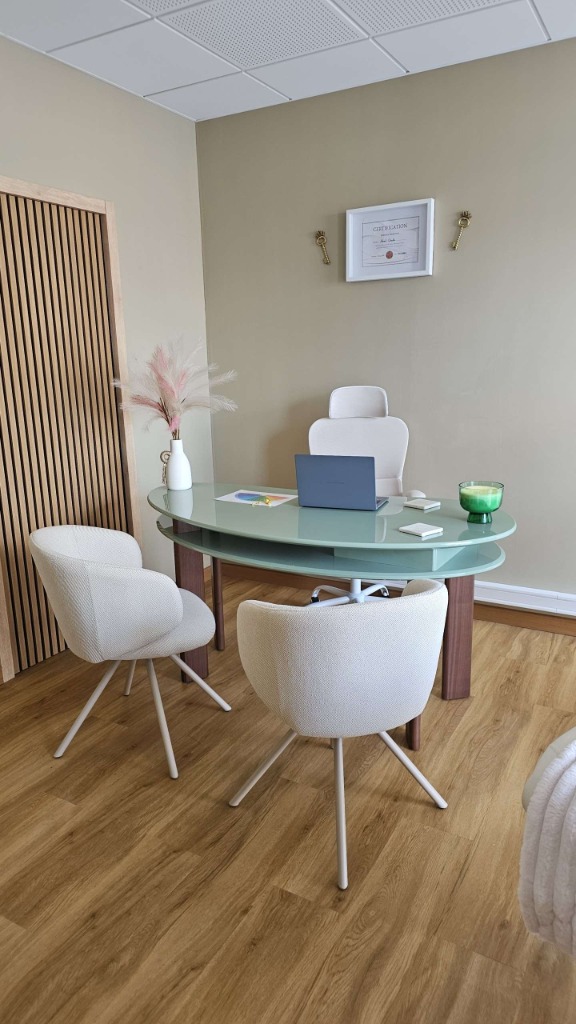 photo cabinet Amel Chabli