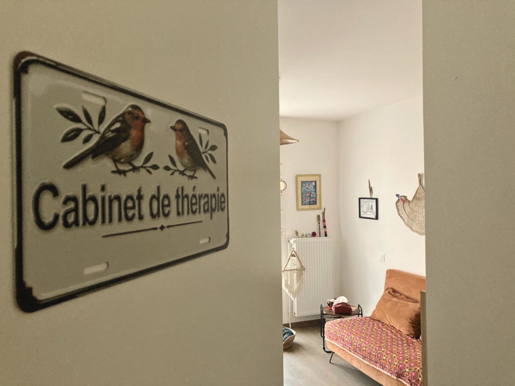 photo cabinet CHLOE POMMEAU