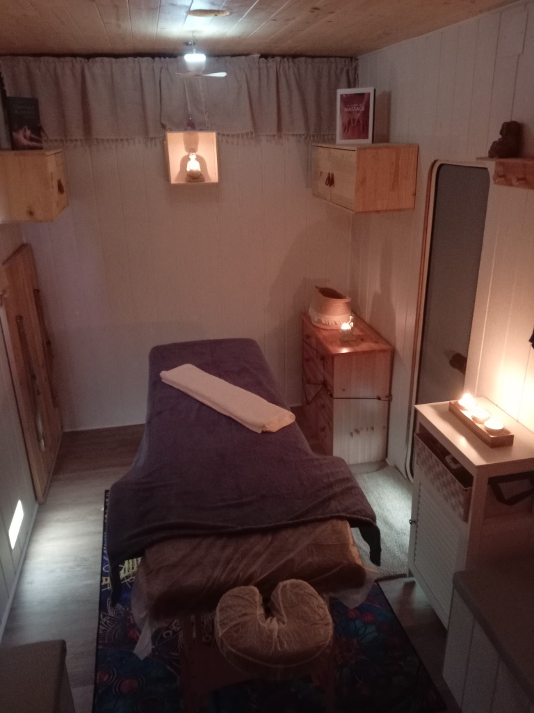 photo seance Le Marco Polo Massage Truck 