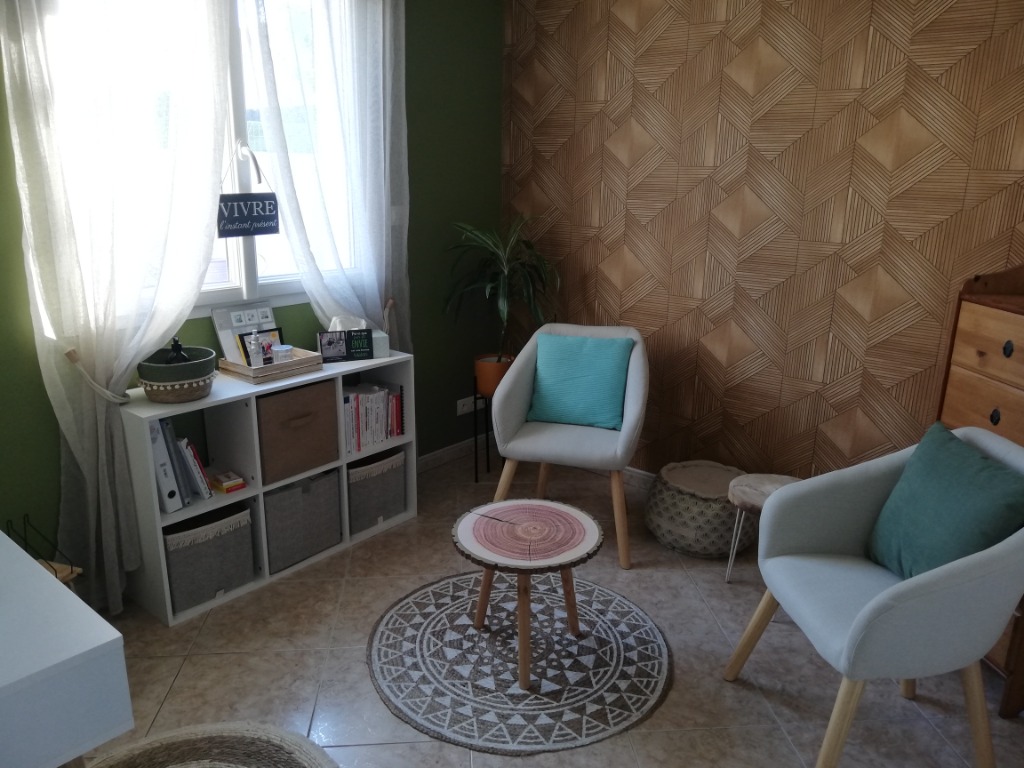 photo cabinet Katy Borges