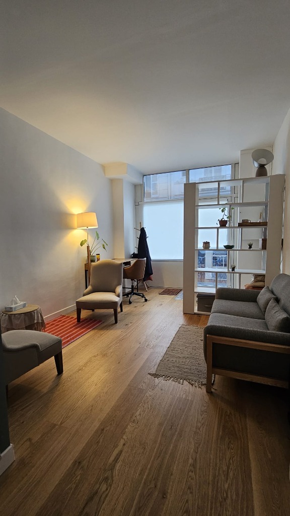 photo cabinet Cecile Sortambosc