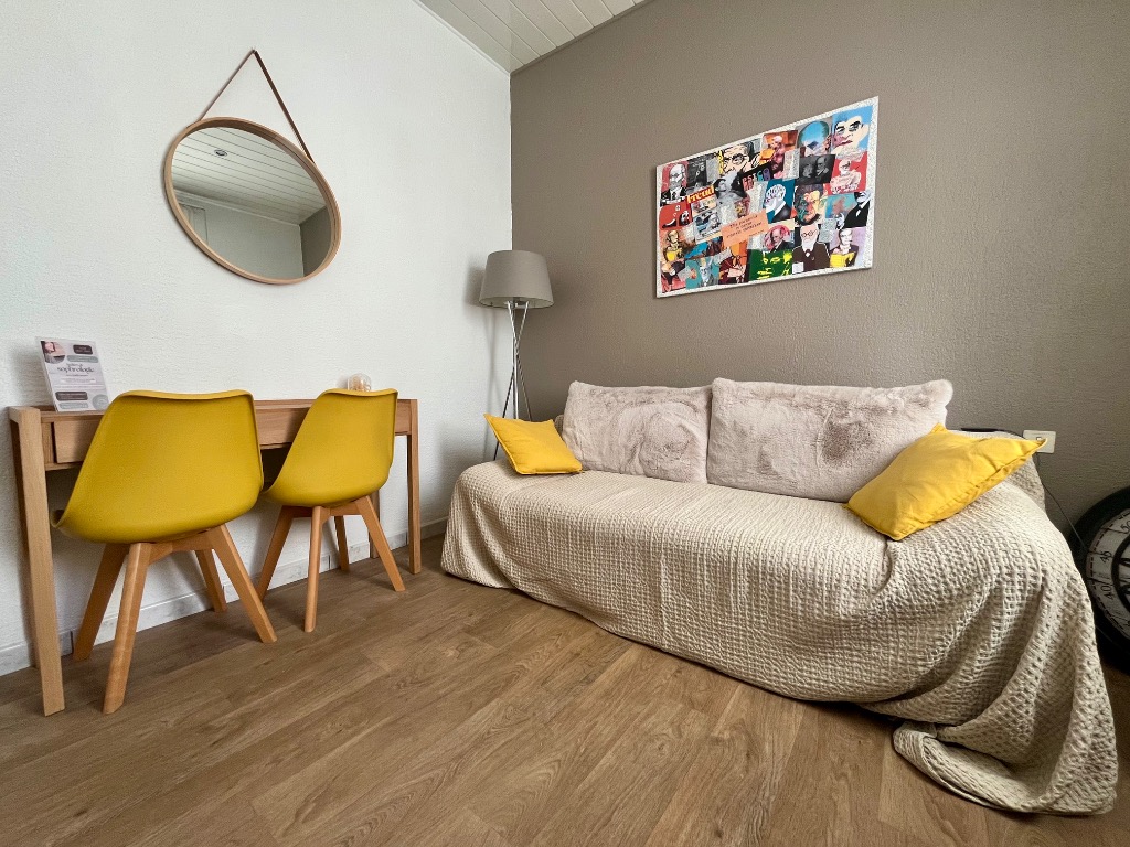 photo cabinet Noëlle LEONARDI