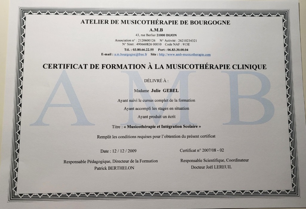 photo diplome Julie GEBEL