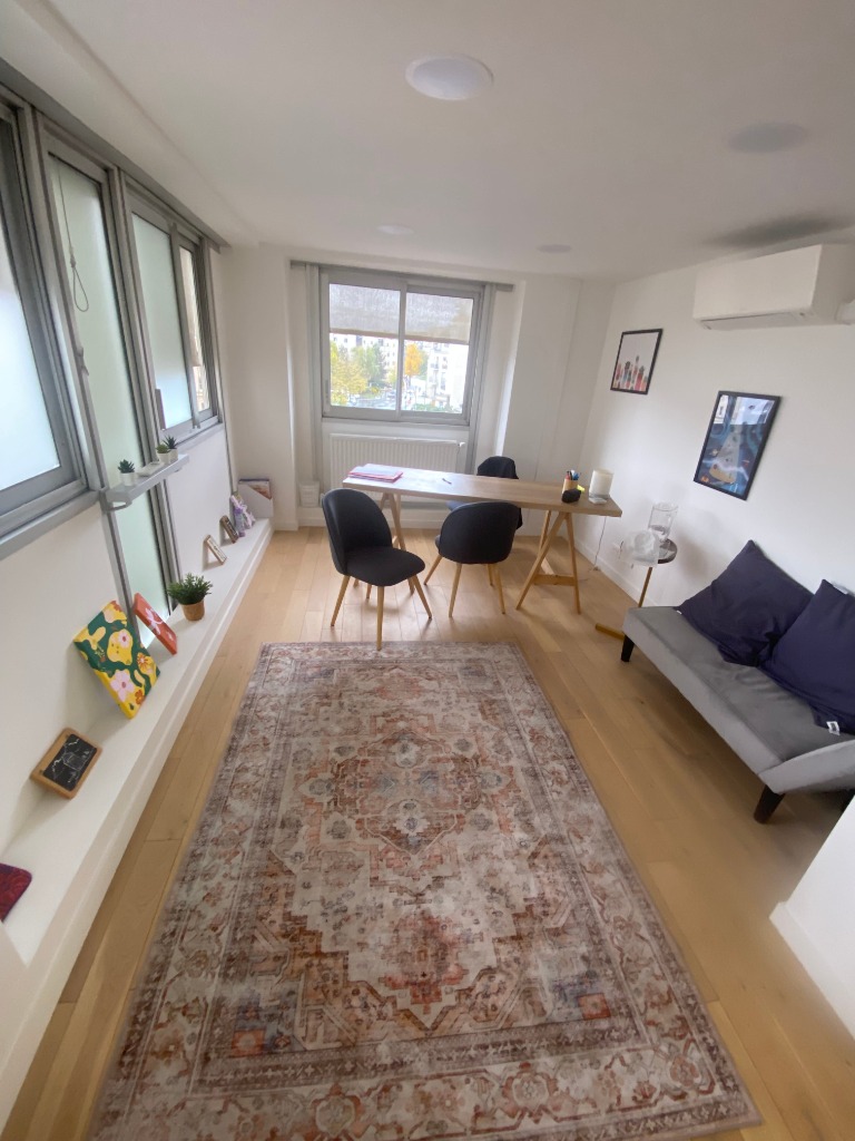 photo cabinet Katrin lambert de cesseau