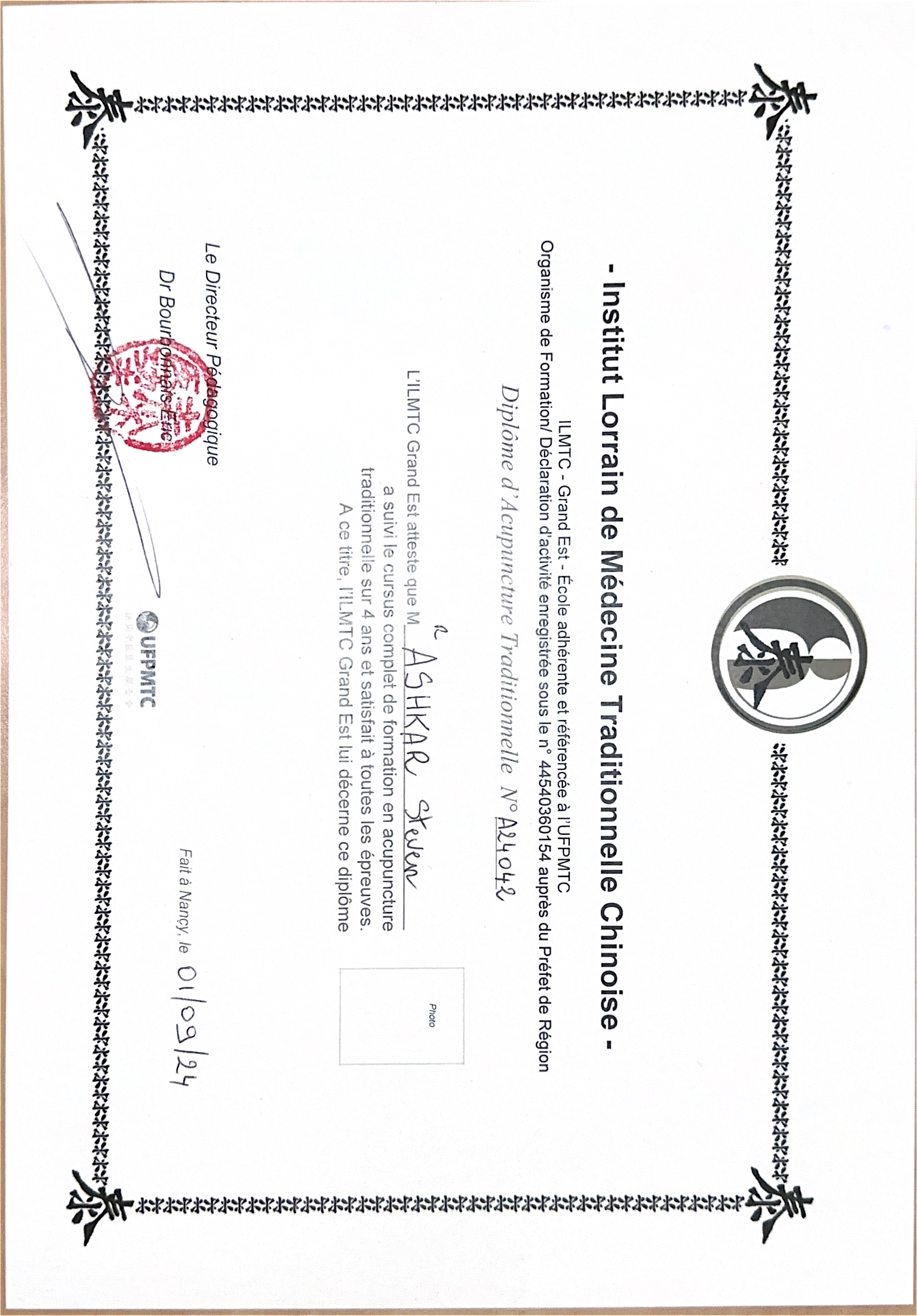 photo diplome Steven ASHKAR