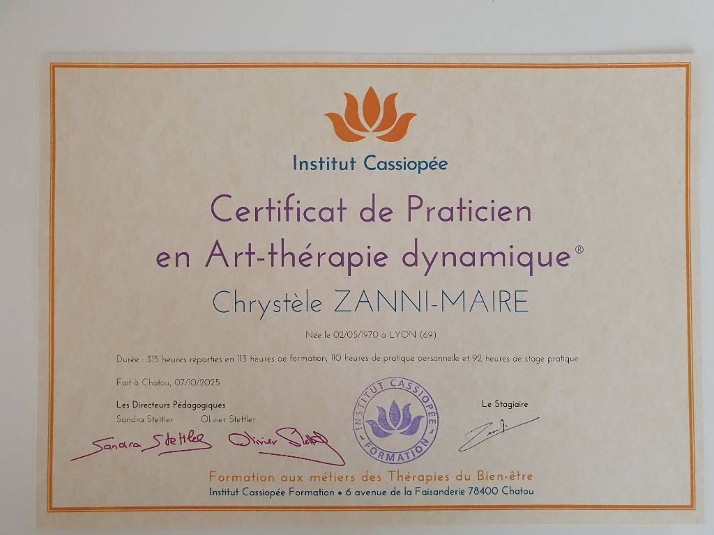 photo diplome Chrystèle Zanni Maire - Sillage