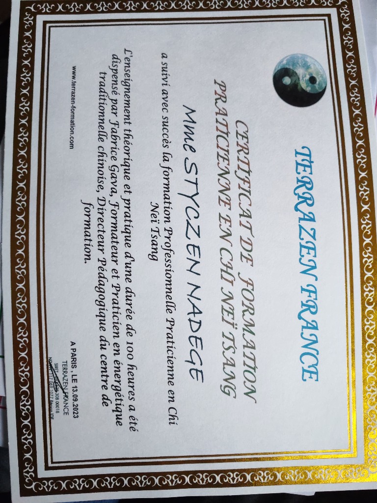 photo diplome Nadège Styczen Energéticienne