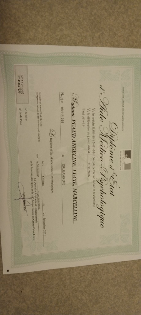 photo diplome Angeline PUAUD 