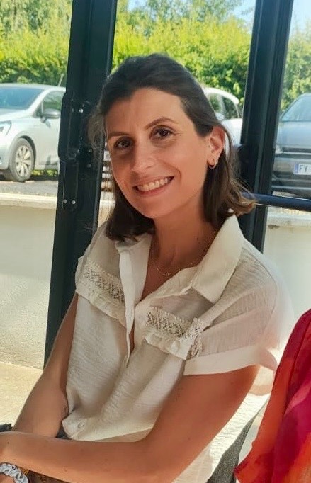 photo portrait Assia Mesirdi Kinésiologue