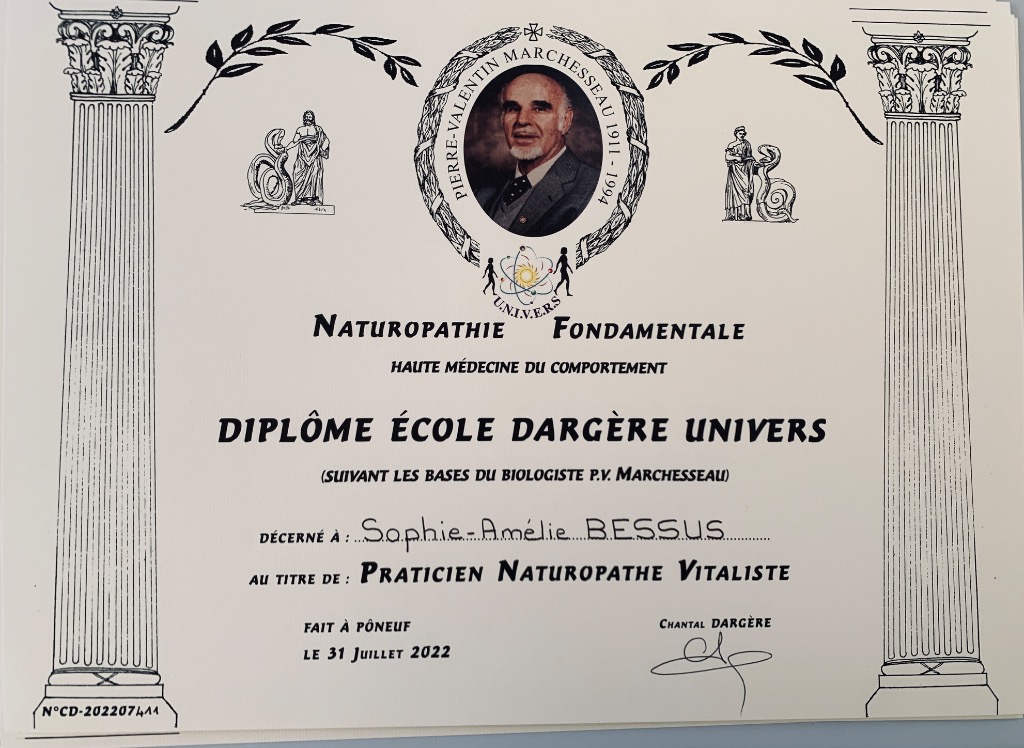 photo diplome Sophie-Amélie Bessus - Naturaasoo 