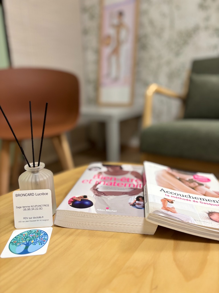 photo seance Lucrèce Broncard Sage-femme Acupunctrice