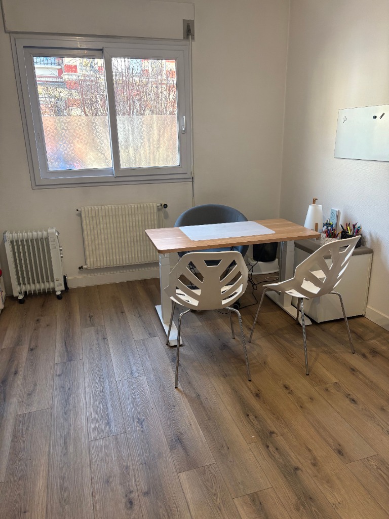 photo cabinet Elhem EL KHAMMASSI