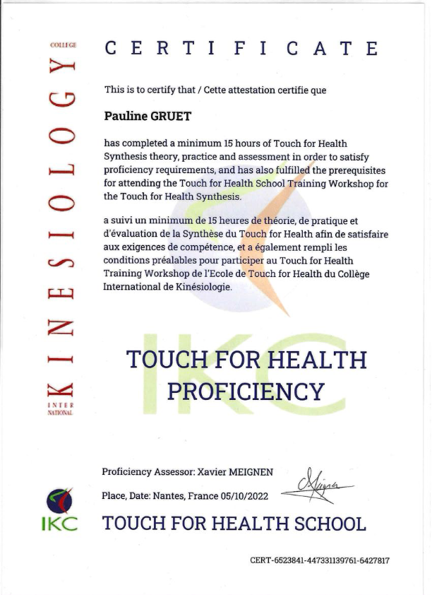 photo diplome PAULINE GRUET KINESIOLOGIE