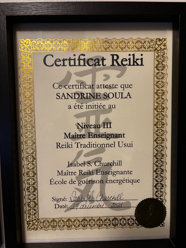 photo diplome Sandrine SOULA "SANDENERGIE"