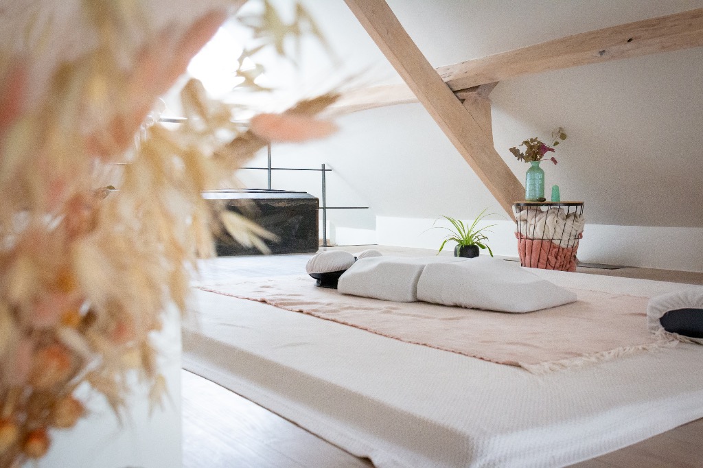 photo cabinet A Touch of Shiatsu