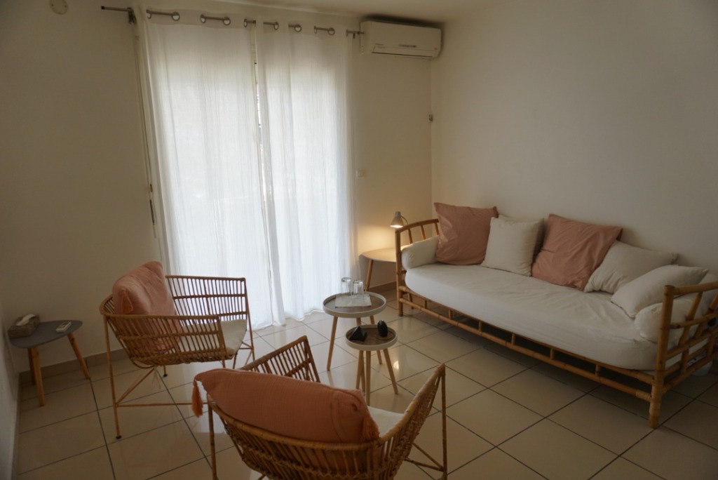 photo cabinet Laurence REBOUL