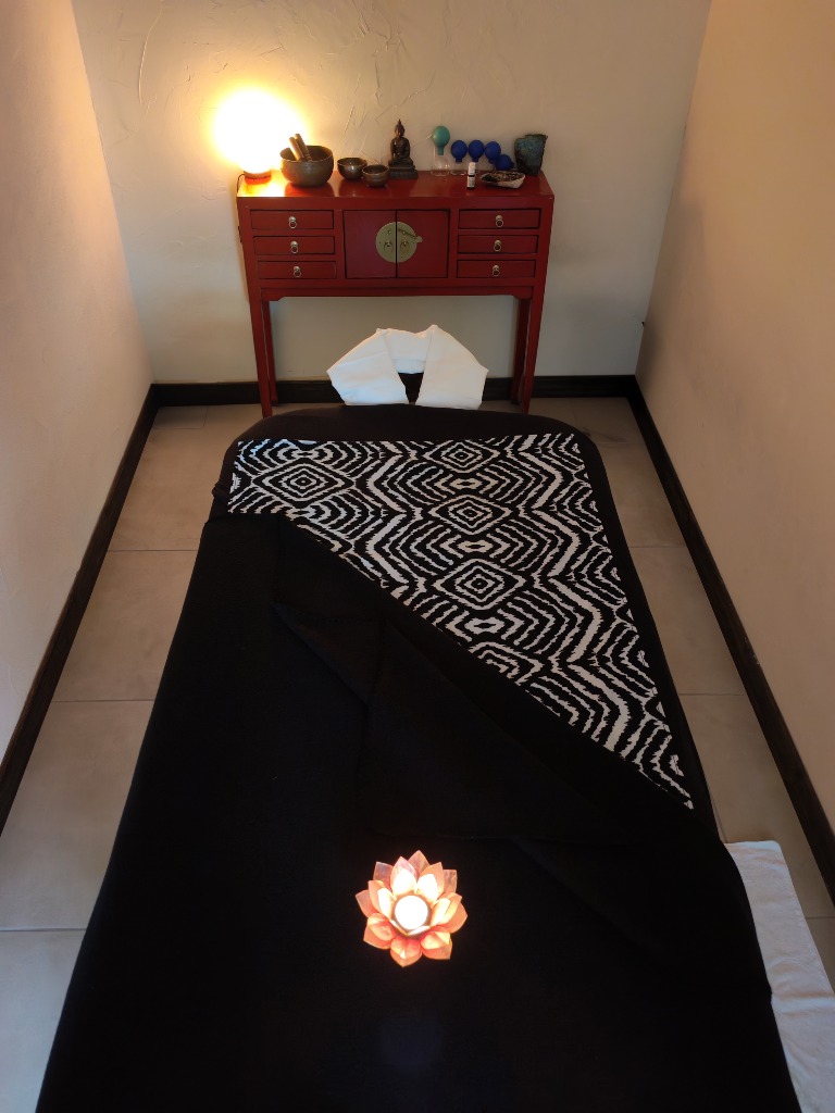 photo cabinet YumeGin Massage