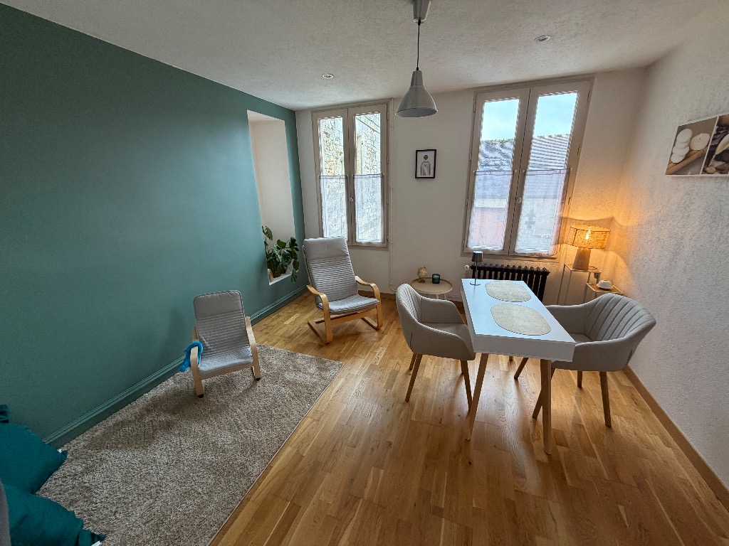 photo cabinet CINDY FELICIANO