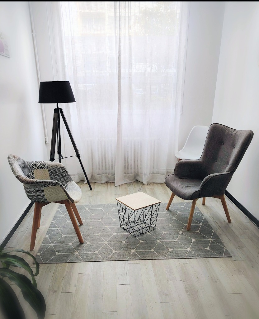 photo cabinet Pougin de la Maisonneuve - Aufildesoimlsophrologie