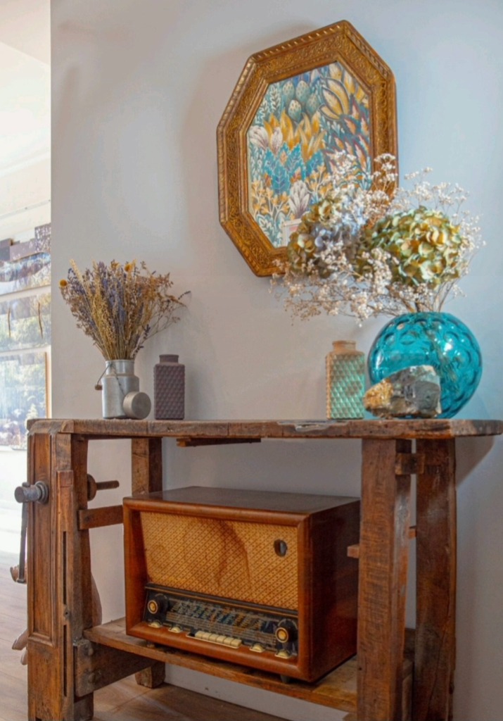 photo cabinet A Fleur de Paix by Mélanie 