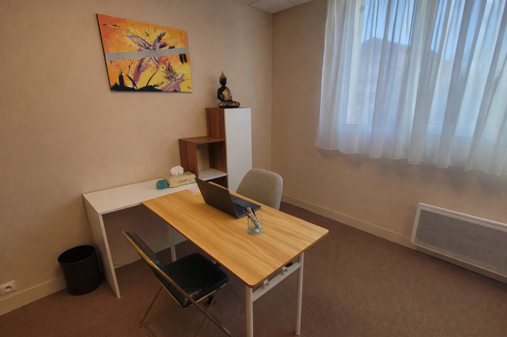 photo cabinet Karine Cadet 