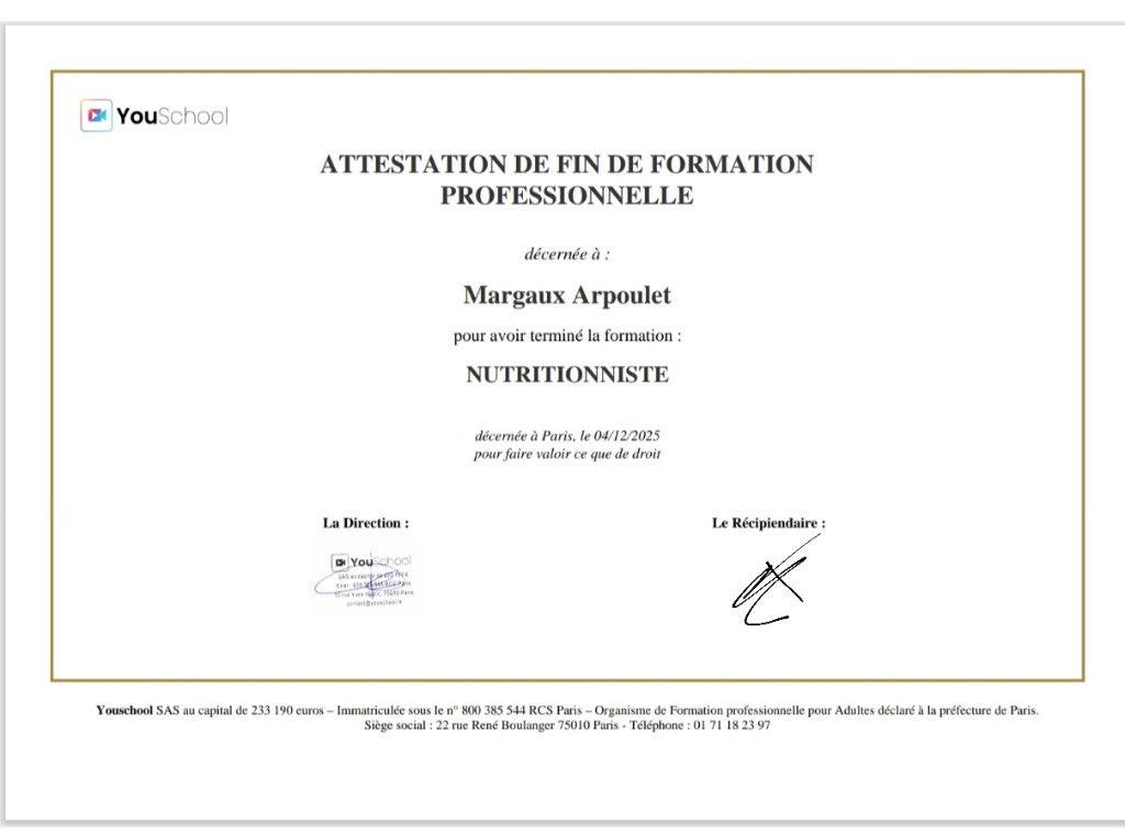 photo diplome Margaux coaching nutrition